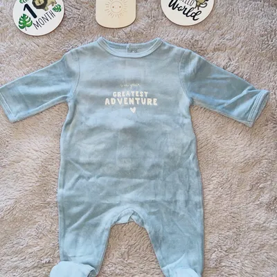 Grenouillère bébé 1 mois velours bleu “Greatest Adventure” 💙